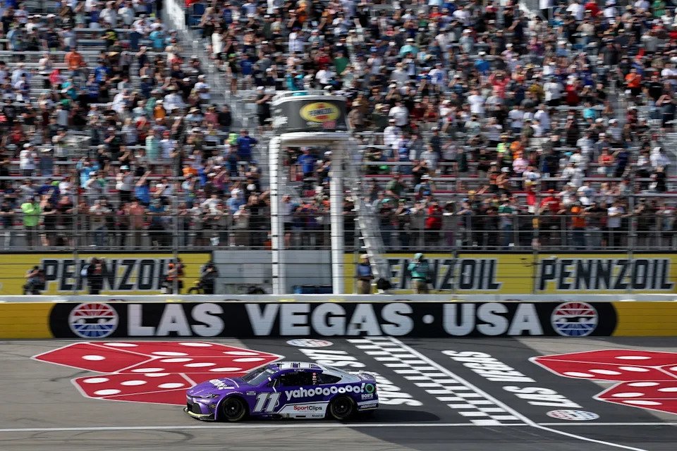 Denny Hamlin, Joe Gibbs Racing