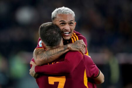 Watch: Wesley gives Roma the lead against Juventus with curling effort