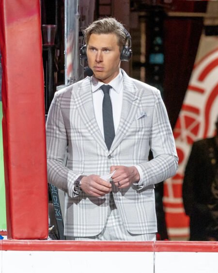 Morning Flurries: Erik Johnson was made for television