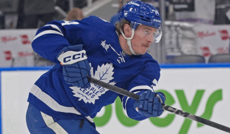 Flyers vs Maple Leafs Prediction, Picks & Odds for Tonight’s NHL Game