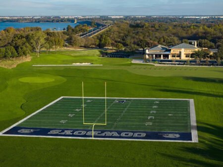 Beau Welling polishes the stars at Cowboys Golf Club in Texas