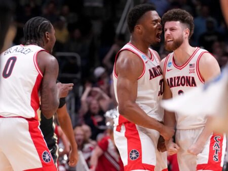 How Arizona players’ halftime talk ended 25 years of March Madness heartbreak