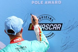 NASCAR Martinsville qualifying results, Denny Hamlin on the pole as starting lineup set