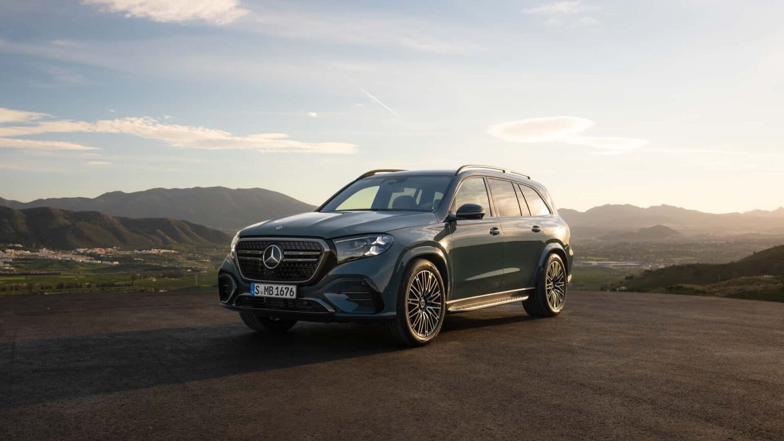 The New Mercedes GLS Has “Cloud-Based” Suspension