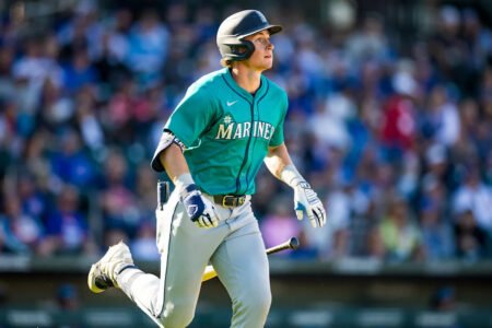 Emerson, Mariners agree on $95 million deal