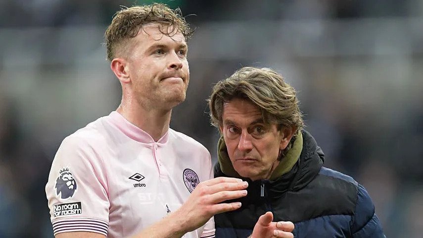 Nathan Collins and Thomas Frank