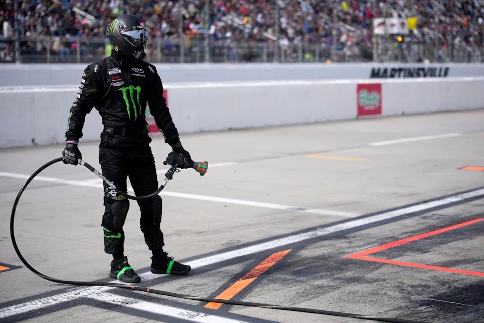 Ty Gibbs, Joe Gibbs Racing, pit crew