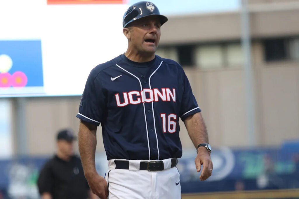 UConn baseball falls to SJSU, 16-6