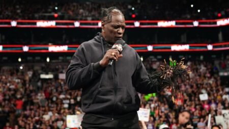 WWE legend R-Truth reveals new look