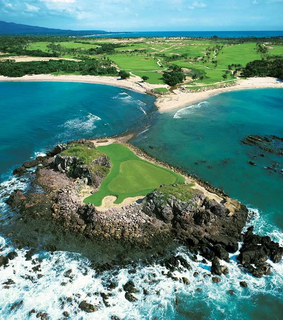 The Tail of the Whale, hole 3B, at the Pacifico Course.