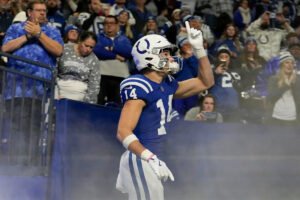 PFF lists Colts best, worst free agency move