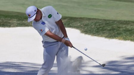 Sungjae Im takes lead into the weekend on the firm and fast Copperhead course