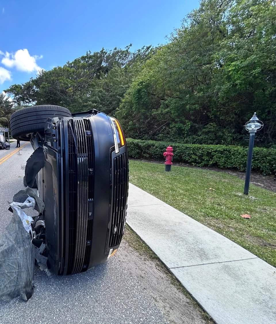 Tiger Woods rollover crash on Jupiter Island on March 27, 2026. The crash occurred just after 2 p.m. in the 200 block of Beach Road.