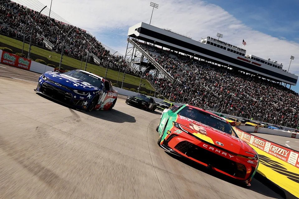 William Byron, Hendrick Motorsports, Denny Hamlin, Joe Gibbs Racing