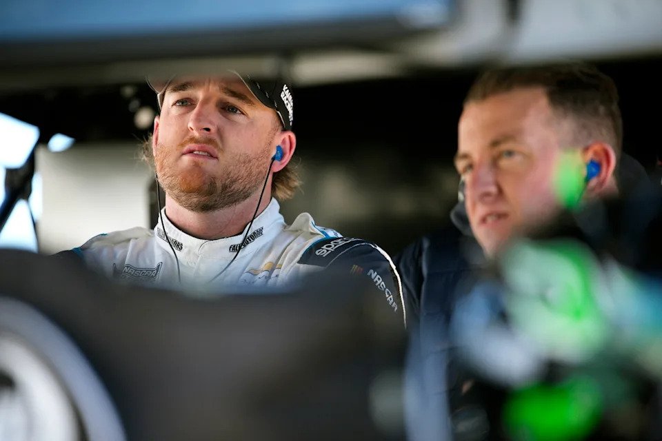 Ty Dillon, Kaulig Racing, AJ Allmendinger, Kaulig Racing