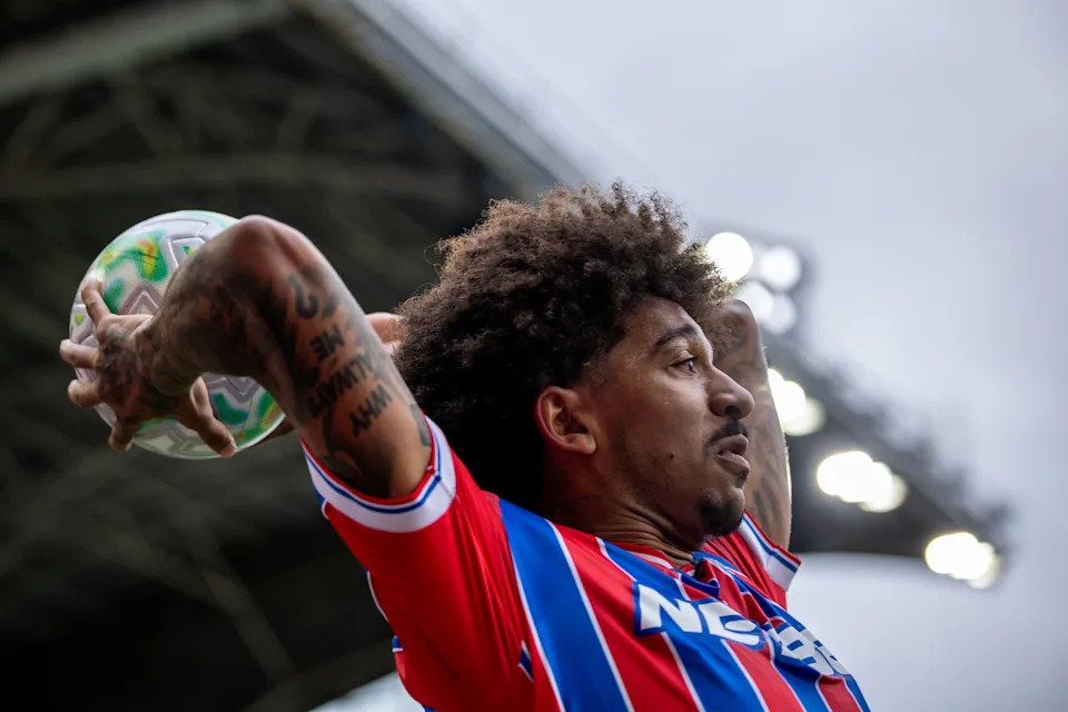 LONDON, ENGLAND - MARCH 15: Chris Richards of Crystal Palace takes a throw in during the Premier League match between Crystal Palace and Leeds United at Selhurst Park on March 15, 2026 in London, England. (Photo by Rene Nijhuis/MB Media/Getty Images)