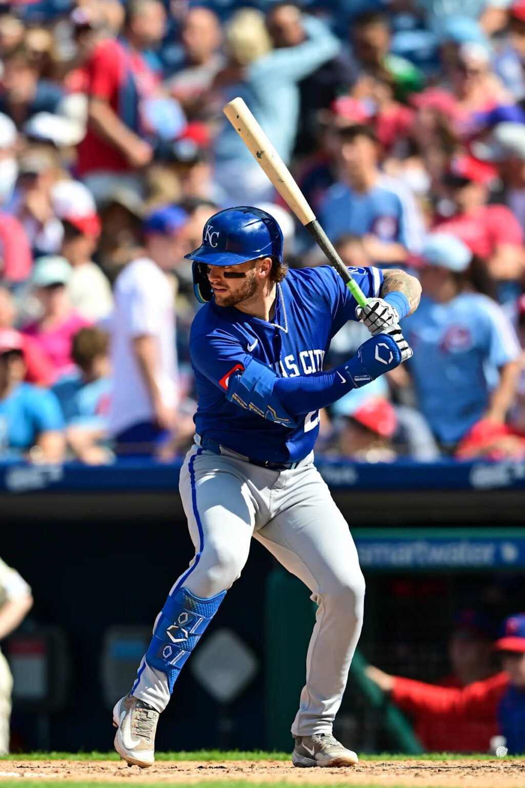 Royals salvage series, beat Braves 4-1 in finale