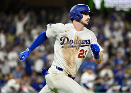 Kyle Tucker helps Dodgers take late lead in 5-4 win
