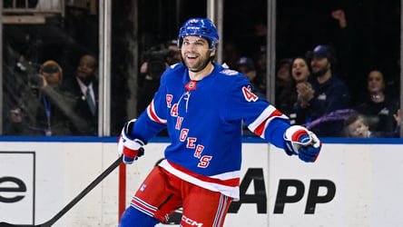 Igor Shesterkin makes 27 saves in Rangers’ 3-1 victory over Panthers