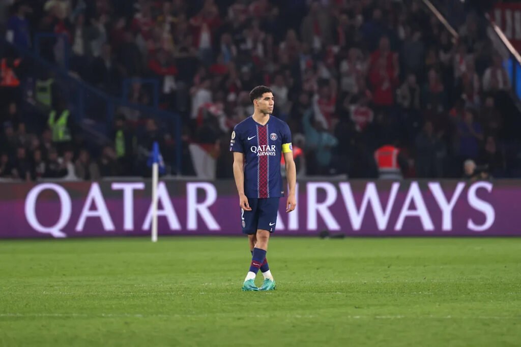 📸 Inspired by Paris at night: PSG unveil fifth (!) kit