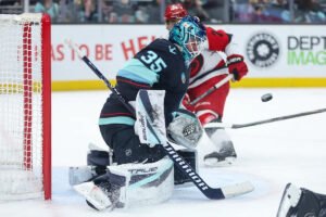 Daccord backstops Kraken to 2-1 win, ending 12-game point streak for Hurricanes