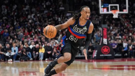 Fantasy Basketball Waiver Wire: Daniss Jenkins delivers in fantasy semifinals