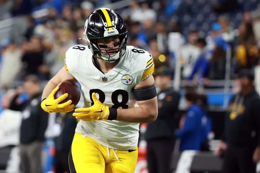 Pat Freiermuth named Steelers’ top trade candidate