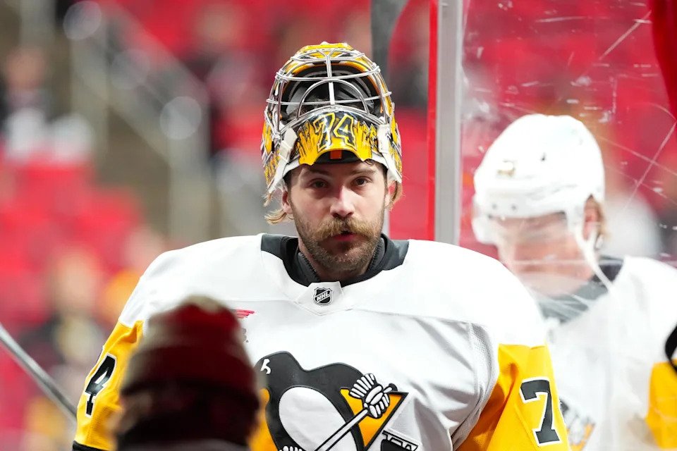 For the first time in his NHL career, Pittsburgh Penguins' goaltender Stuart Skinner is working as part of a 50-50 goalie tandem split. Credit: James Guillory-Imagn Images