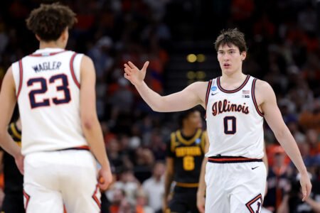 Illinois beats Iowa, reaches Final Four for first time since 2005