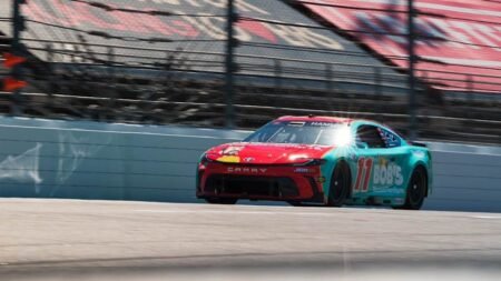 Denny Hamlin Rockets To Martinsville Pole Over William Byron