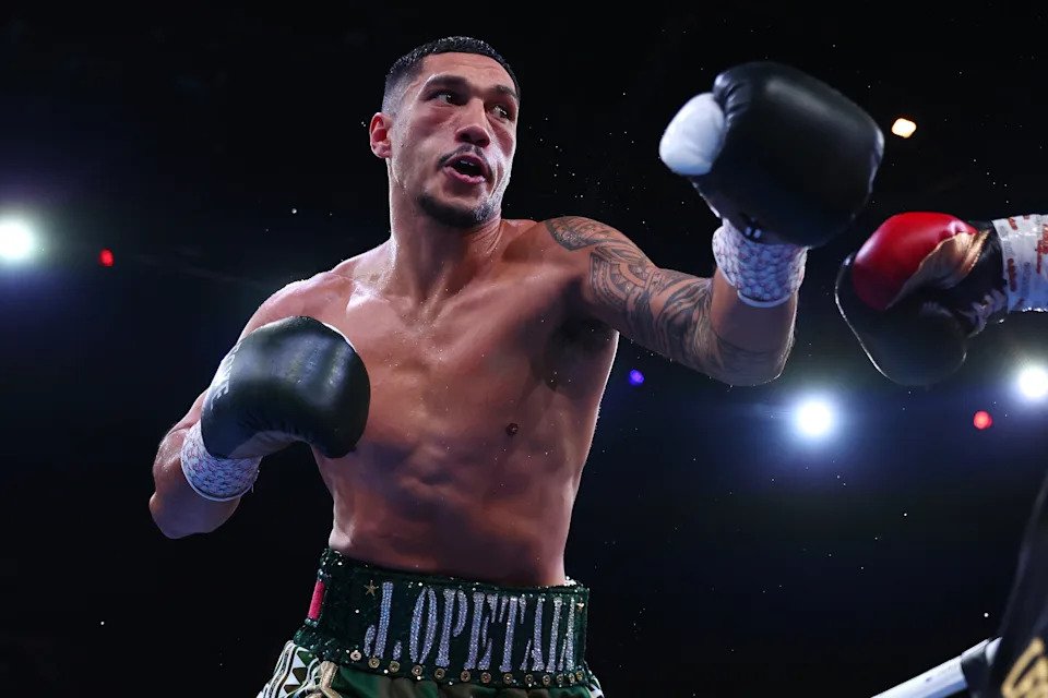 GOLD COAST, AUSTRALIA - JUNE 08: Jai Opetaia of Australia punches Claudio Squeo of Italy during their IBF Cruiserweight Title bout at Gold Coast Convention and Exhibition Centre on June 08, 2025 in Gold Coast, Australia. (Photo by Chris Hyde/Getty Images)