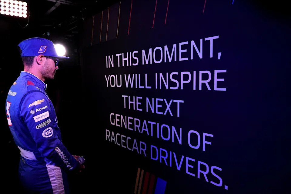 Kyle Larson, Hendrick Motorsports