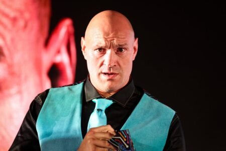 Tyson Fury offered world title shot if he beats Arslanbek Makhmudov in comeback fight