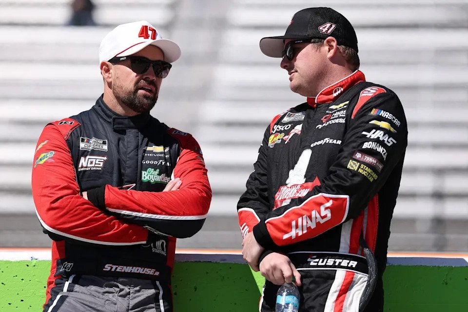 Ricky Stenhouse Jr., HYAK Motorsports, Cole Custer, Haas Factory Team