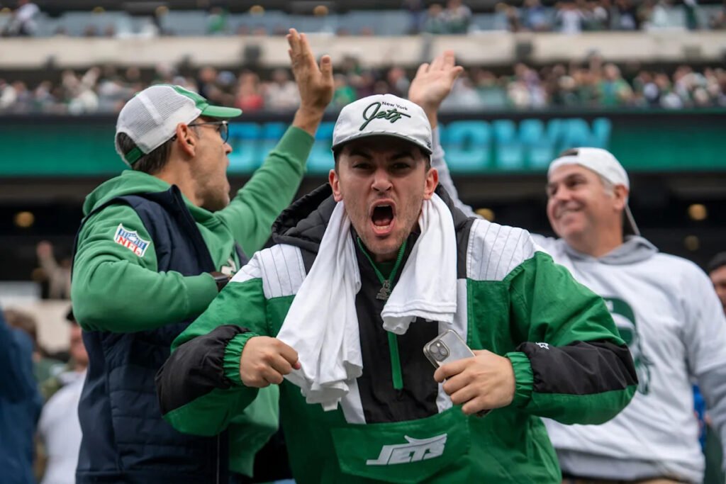 New York Jets News: Jets Predicted to Land Potential Geno Smith Replacement