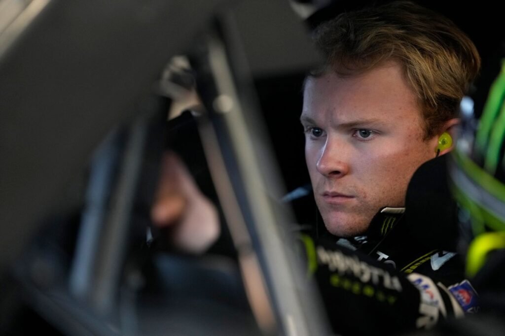 Ty Gibbs uninjured in airborne sprint car crash, flipping into the fence