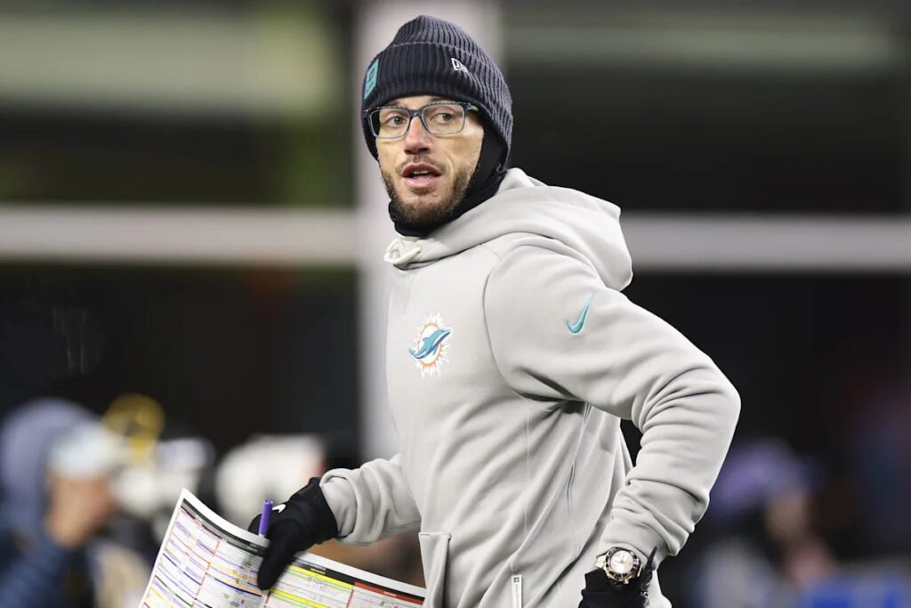 Chargers hope Mike McDaniel can ignite offense