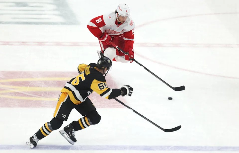 Erik Karlsson Named NHL's Second Star Of The Month