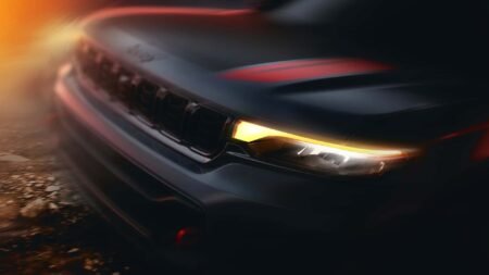 Jeep Grand Cherokee Trailhawk Is Back: Debuts Later This Year