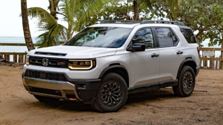 80 Percent Of Buyers Loved This Rugged Passport Trim