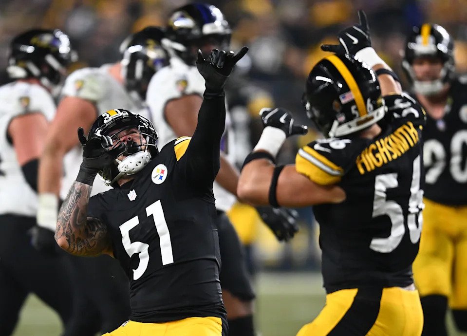 PITTSBURGH, PENNSYLVANIA - JANUARY 04: Nick Herbig #51 of the Pittsburgh Steelers celebrates a sack during the first quarter against the Baltimore Ravens at Acrisure Stadium on January 04, 2026 in Pittsburgh, Pennsylvania. (Photo by Joe Sargent/Getty Images)
