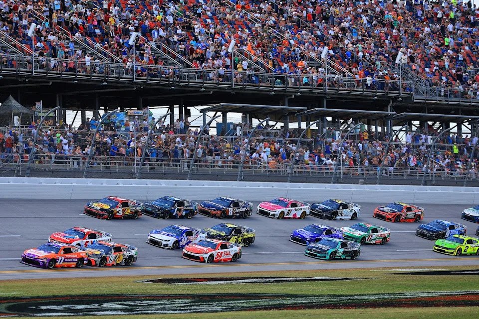 Denny Hamlin, Joe Gibbs Racing, Chase Briscoe, Joe Gibbs Racing