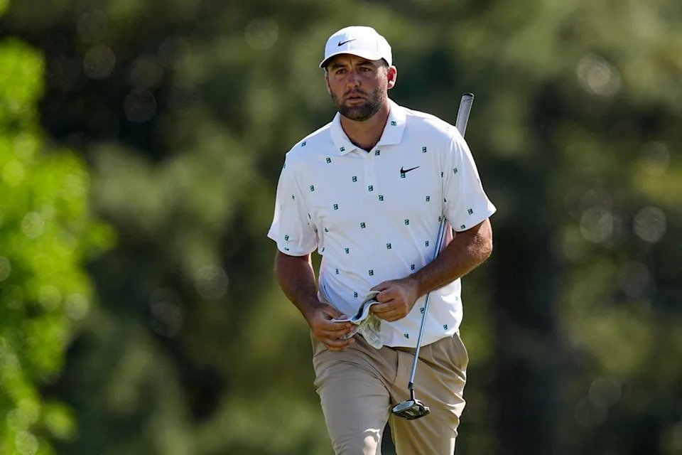 Scottie Scheffler put the pressure on but could not reel Rory McIlroy in (AP)