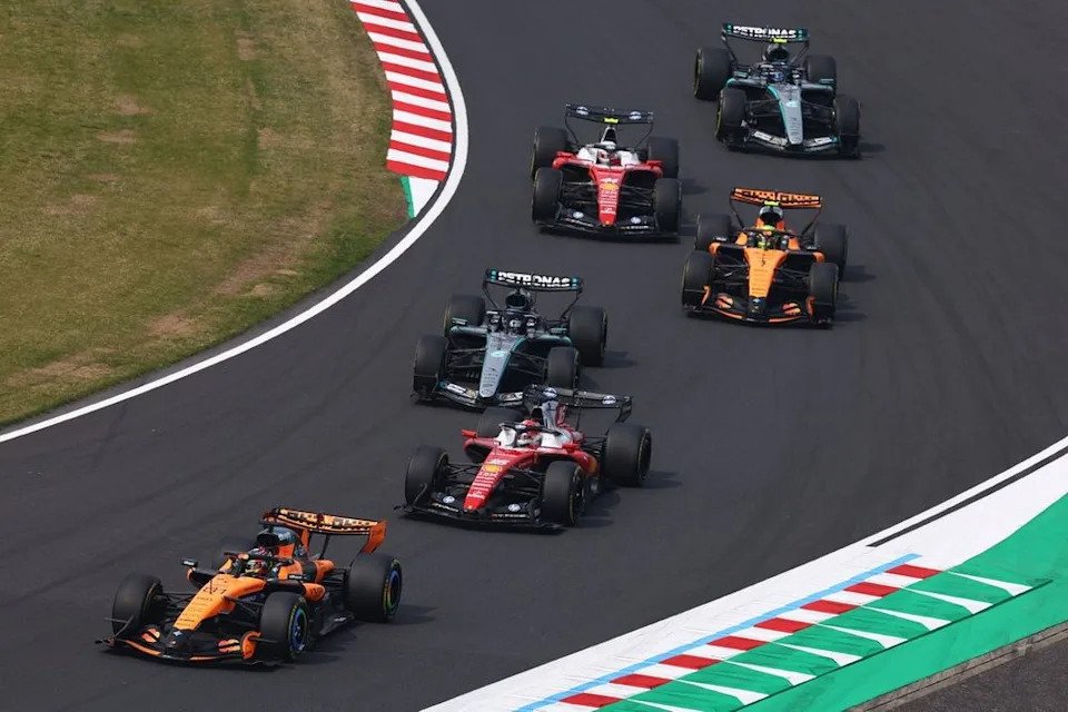Charles Leclerc, Ferrari, George Russell, Mercedes, Oscar Piastri, McLaren
