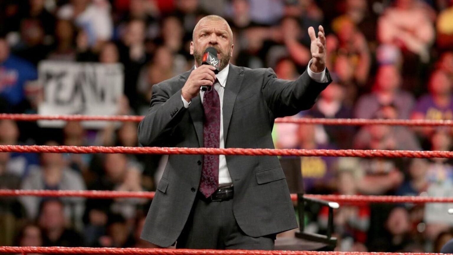 3 Clear signs Triple H has given up on 35-year-old WWE star