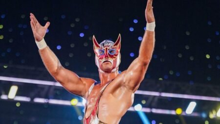 Beloved WWE Superstar threatens to take off El Grande Americano’s mask at WrestleMania 42