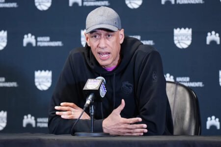 Kings will bring back coach Doug Christie for a second full season, AP source says
