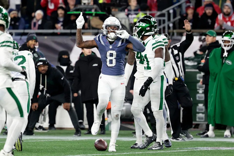 FOXBOROUGH, MA - NOVEMBER 13: Stefon Diggs #8 of the New England Patriots celebrates a first down during a game between the New England Patriots and the New York Jets on November 13, 2025, at Gillette Stadium in Foxborough, Massachusetts. (Photo by Fred Kfoury III/Icon Sportswire)