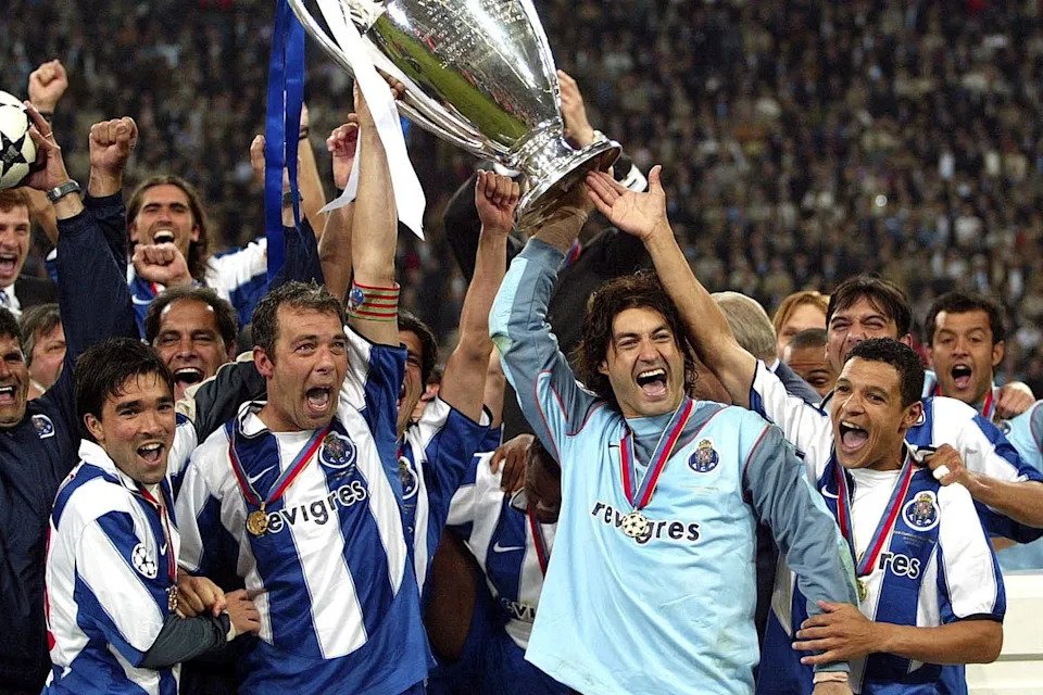 Porto’s 2003-04 title-winning side are the only Portuguese team to get beyond the Champions League quarter-finals since 1994 (Action Images/Reuters)