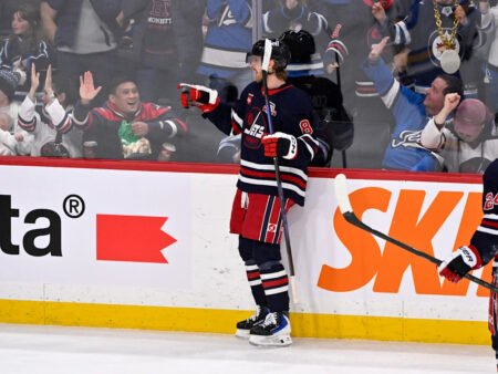 Connor scores OT goal as Jets defeat Blackhawks 4-3